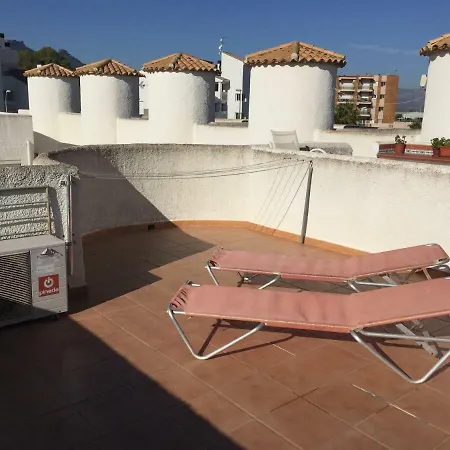 Séjour chez l'habitant Denia Deveses *